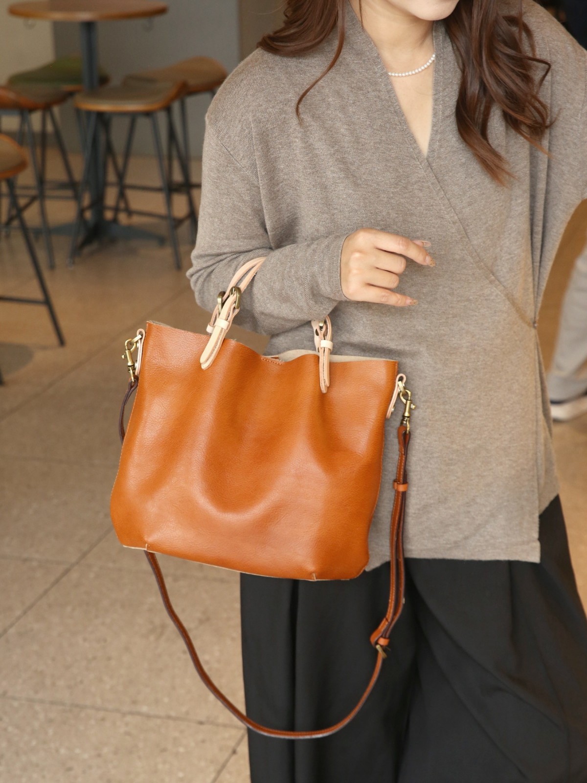 Women's Vintage Brown Leather Bucket Tote Bag